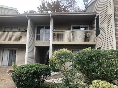 6705 Majestic Oak Pl #2, Memphis, TN 38120