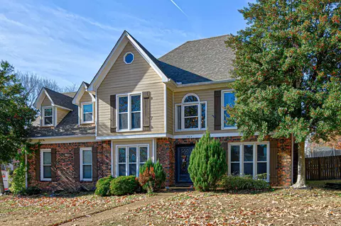 765 Pine Grove Cv, Collierville, TN 38017