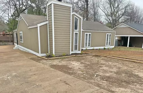 6050 Mingle Dr, Memphis, TN 38115