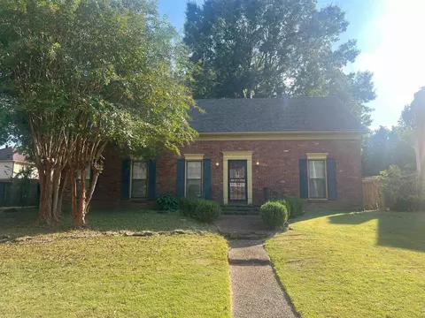 6875 Stornaway Dr, Memphis, TN 38119