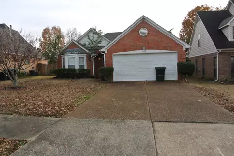 6429 Persimmon View Dr, Bartlett, TN 38135