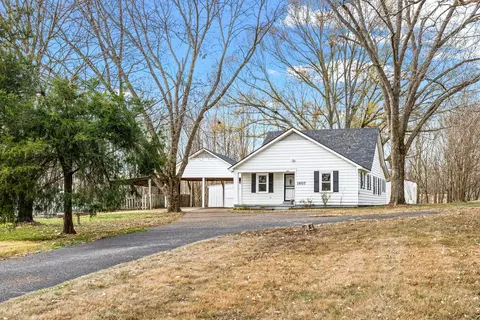 1807 Old Memphis Rd, Covington, TN 38019