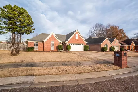 3658 Gillia Cir E, Bartlett, TN 38135