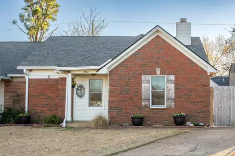 3921 Misty Lake Cv, Memphis, TN 38135