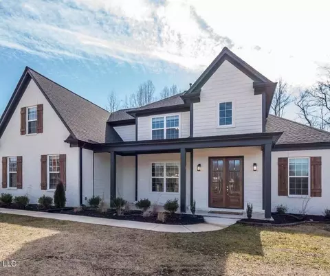 546 Centerline Roper Loop, Byhalia, MS 38611