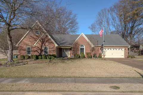2063 Brackenbury Ln, Memphis, TN 38016