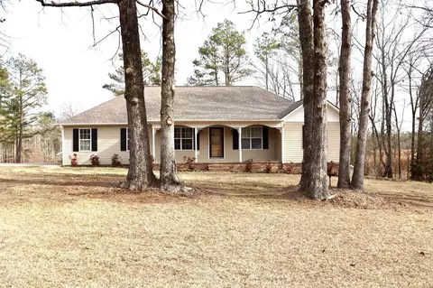 5330 Michie Pebble Hill Rd, Michie, TN 38357