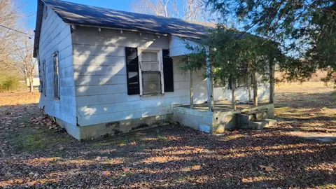 405 Hickory Valley Rd, Hickory Valley, TN 38042