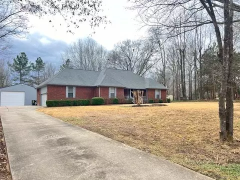 240 Willow Oak Dr, Arlington, TN 38002