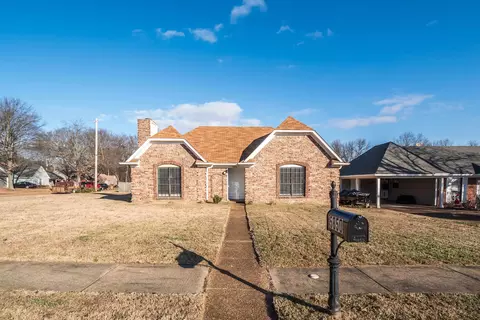 5850 Pecan Trce, Memphis, TN 38135