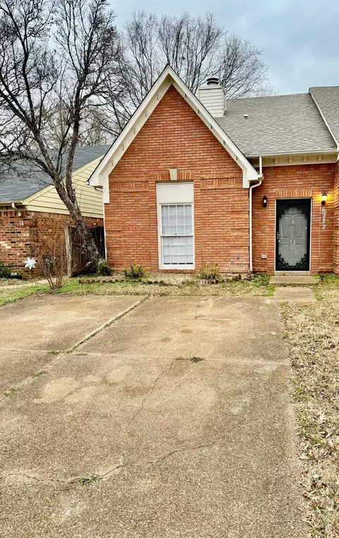 6272 Kirby Downs Dr, Memphis, TN 38115
