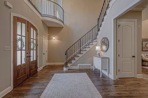 1735 Linkenholt Cv, Collierville, TN 38017