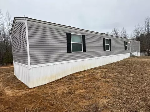 1696 Hardin Graveyard Rd, Adamsville, TN 38310