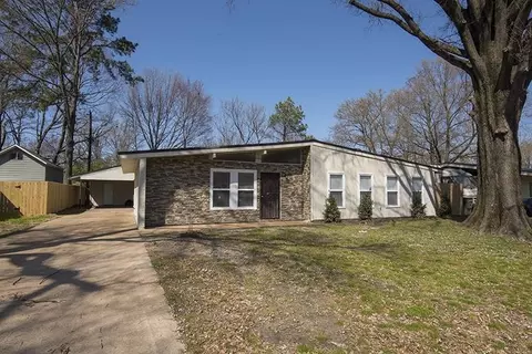 5160 Warfield Dr, Memphis, TN 38117