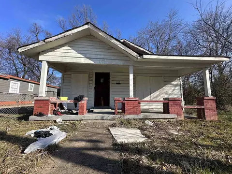 1310 Raymond St, Memphis, TN 38114