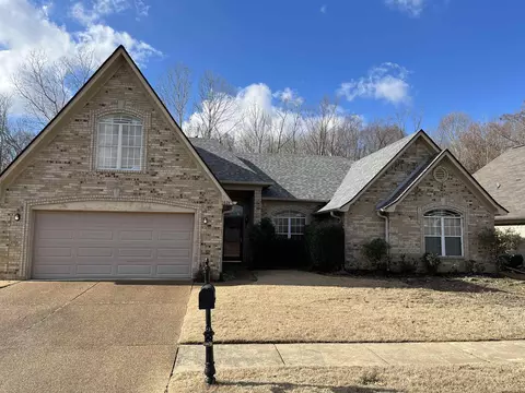 1623 Farkleberry Dr, Cordova, TN 38016