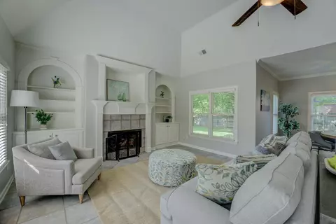 525 Tribal Woods Cv, Collierville, TN 38017