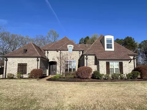 285 Huntington Dr, Rossville, TN 38066