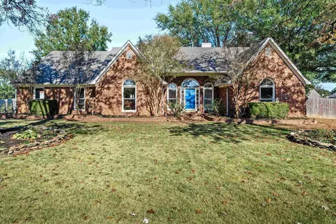 8964 Moses Cv, Bartlett, TN 38133