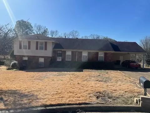 3025 Dumbarton Rd, Memphis, TN 38128