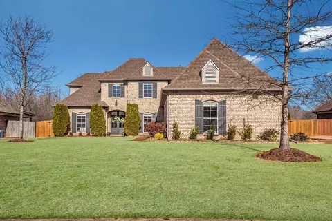 6050 Brandon Brook Dr, Arlington, TN 38002