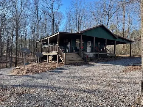290 Potleg Trl, Henderson, TN 38340