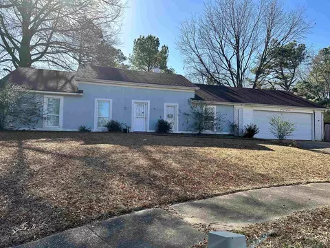 3346 Ridge Top Cv, Memphis, TN 38115