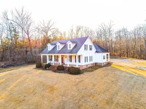 390 Shinault Rd, Somerville, TN 38068
