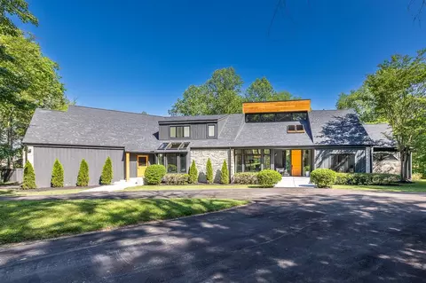 633 E Rocky Point Rd, Cordova, TN 38018