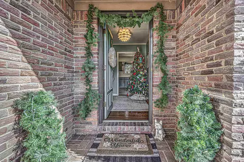 2690 Juneway Dr, Bartlett, TN 38134 photo 3