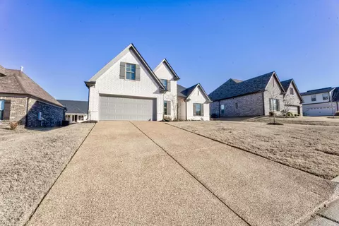 95 Donna Lyn Dr, Oakland, TN 38060