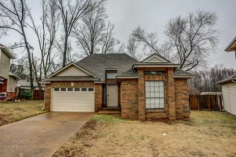 5444 Pine Oak Cv, Bartlett, TN 38135