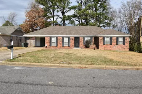 5372 Albemarle Dr, Memphis, TN 38135