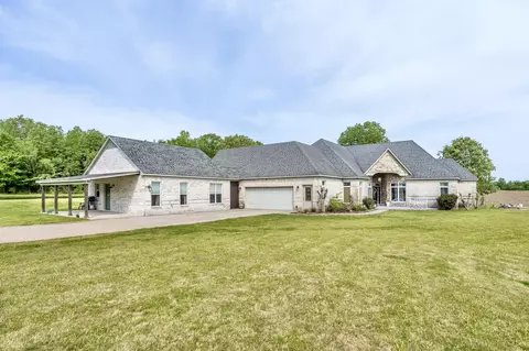 4270 Mebane Rd, Oakland, TN 38060