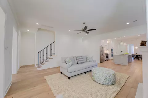 Living - 489 S Shea Rd, Collierville, TN 38017 photo 1 of 3