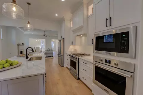 Kitchen - 489 S Shea Rd, Collierville, TN 38017 photo 5 of 5