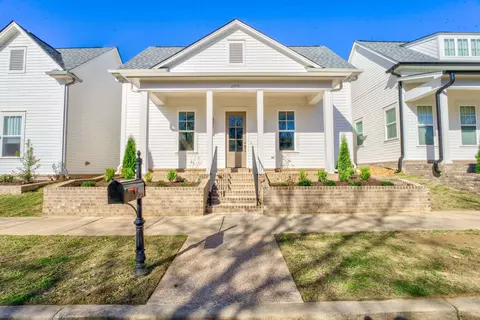 489 S Shea Rd, Collierville, TN 38017
