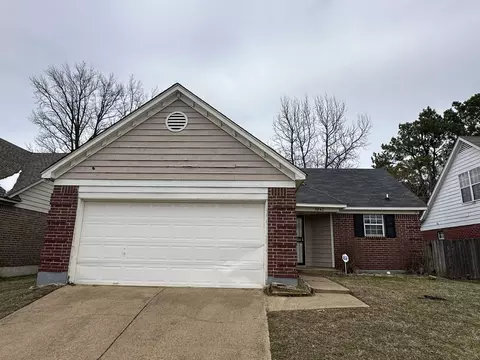 5840 Hickory Nutt Ln, Memphis, TN 38141