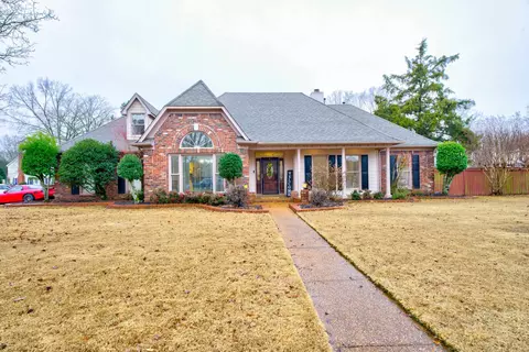 741 Lake Meadow Dr, Collierville, TN 38017 photo 2