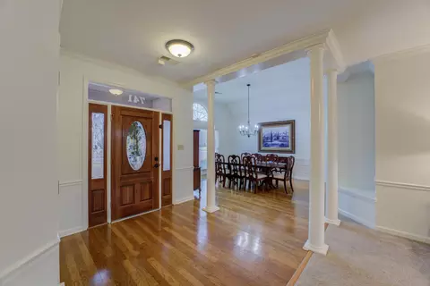 741 Lake Meadow Dr, Collierville, TN 38017 photo 3