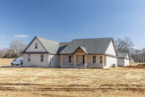 20 Kirk Cv, Adamsville, TN 38310