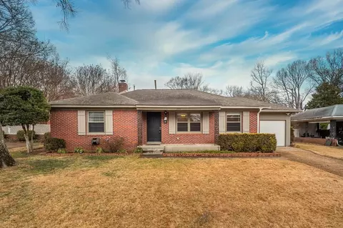 4936 Chickasaw Rd, Memphis, TN 38117