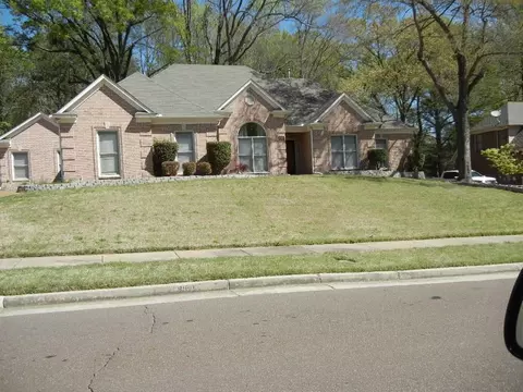 8150 Rebecca Woods Dr, Arlington, TN 38002