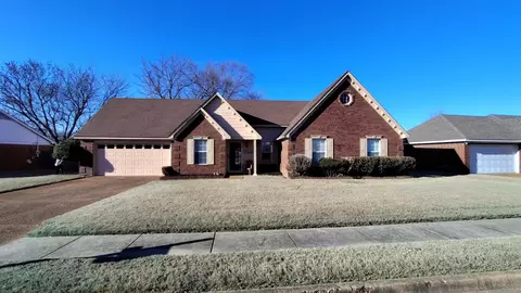 6658 Cindy Lynn Ln, Memphis, TN 38141