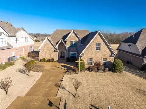 165 Pinehurst Dr, Oakland, TN 38060