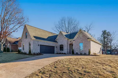 3890 Oak Trace Cv, Bartlett, TN 38135