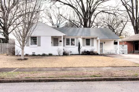 4965 Mockingbird Ln, Memphis, TN 38117