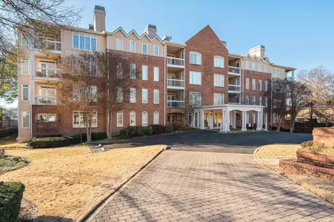 405 S Perkins Rd #250, Memphis, TN 38117
