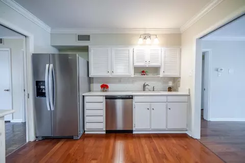 4400 Poplar Ave #19, Memphis, TN 38117
