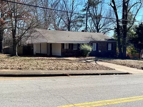 4002 Argonne St, Memphis, TN 38127